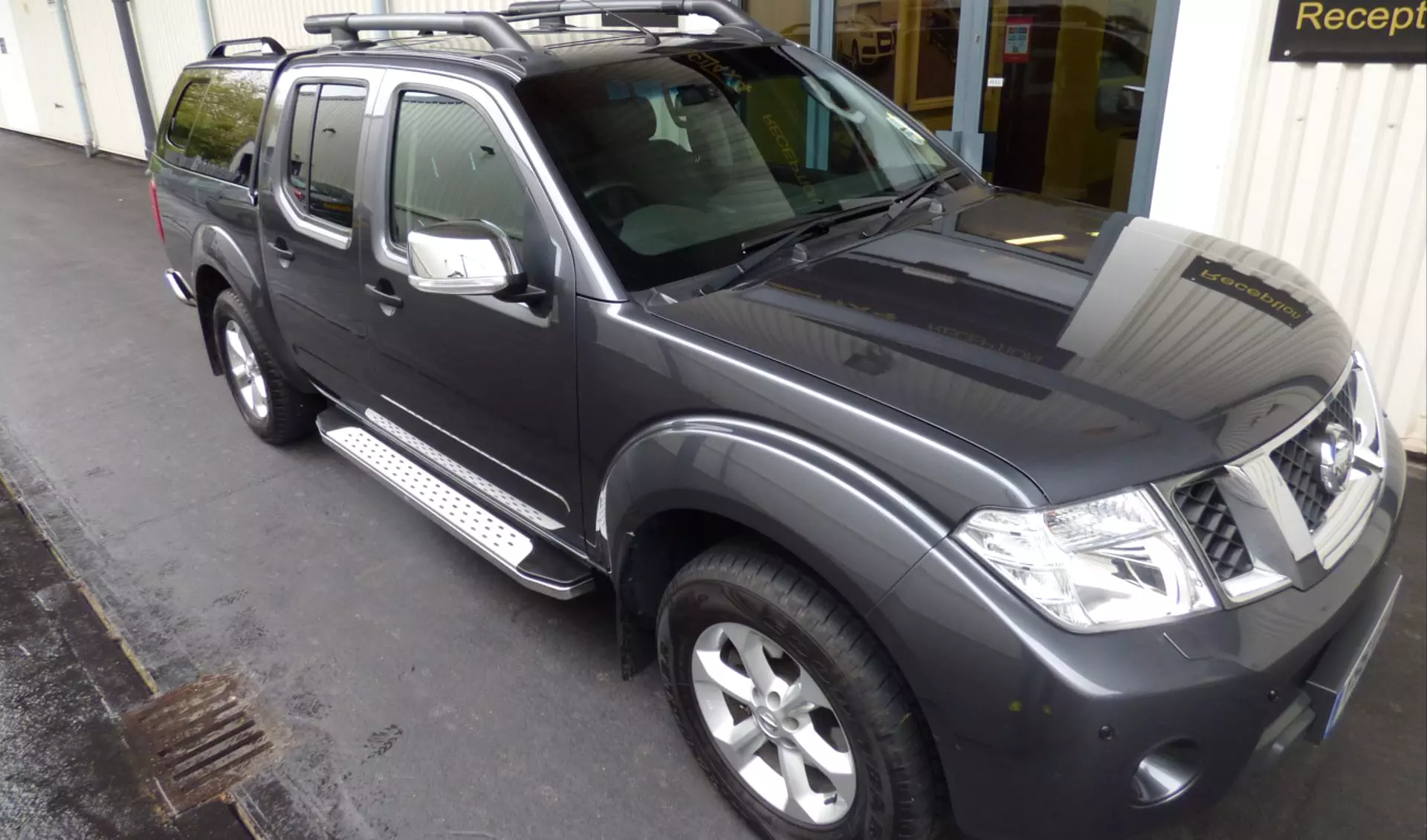 Freedom Side Steps Running Boards for Nissan Navara D40 Double Cab 06-15