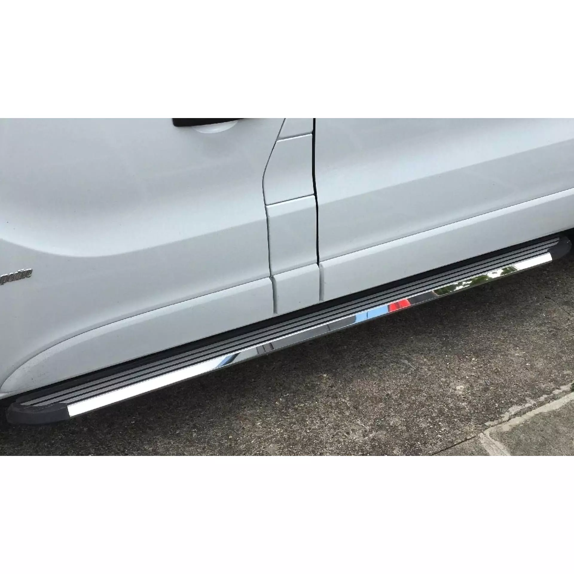 Stingray Side Steps Running Boards for Nissan NV300 SWB 2014+