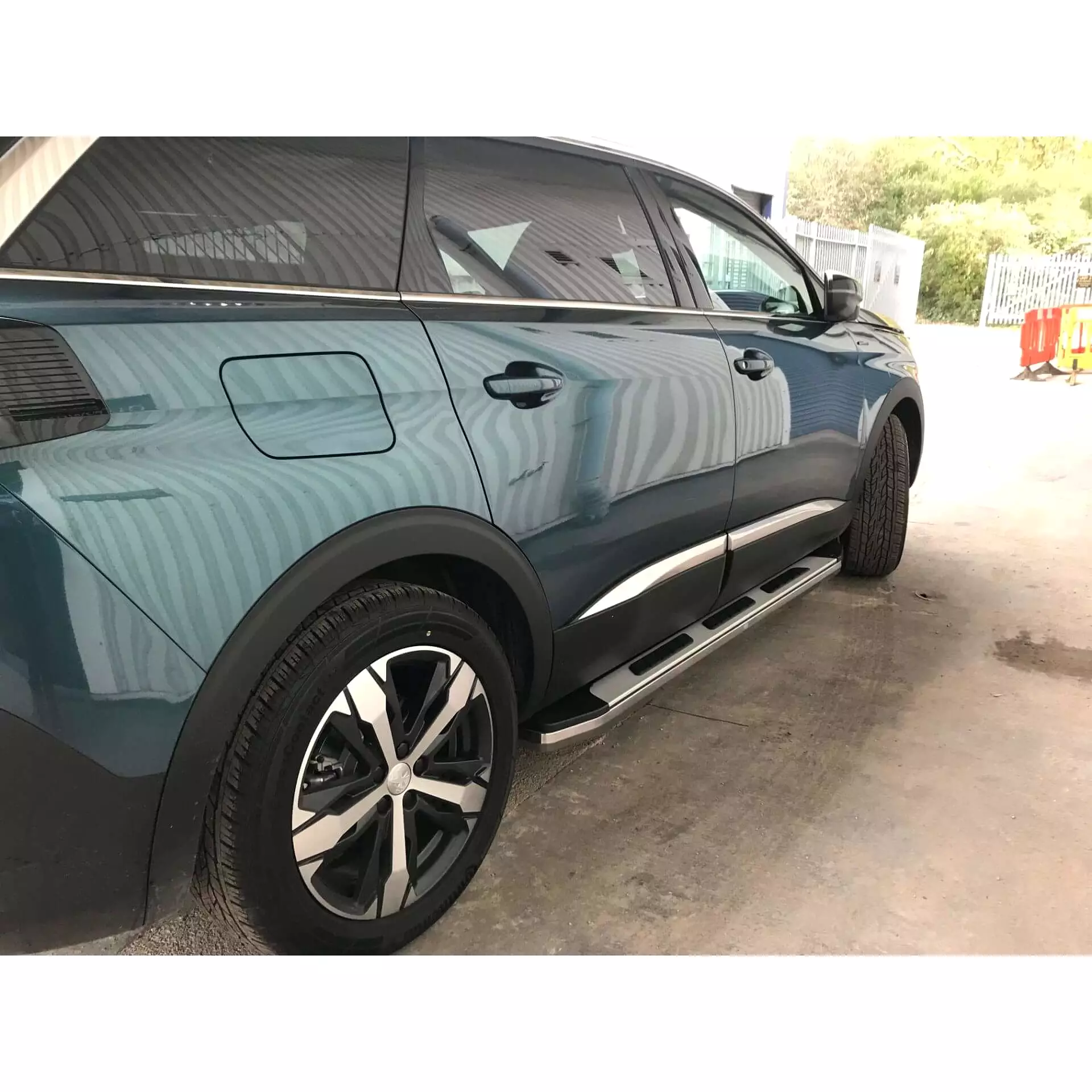 Suburban Side Steps Running Boards for Peugeot 5008 2017+